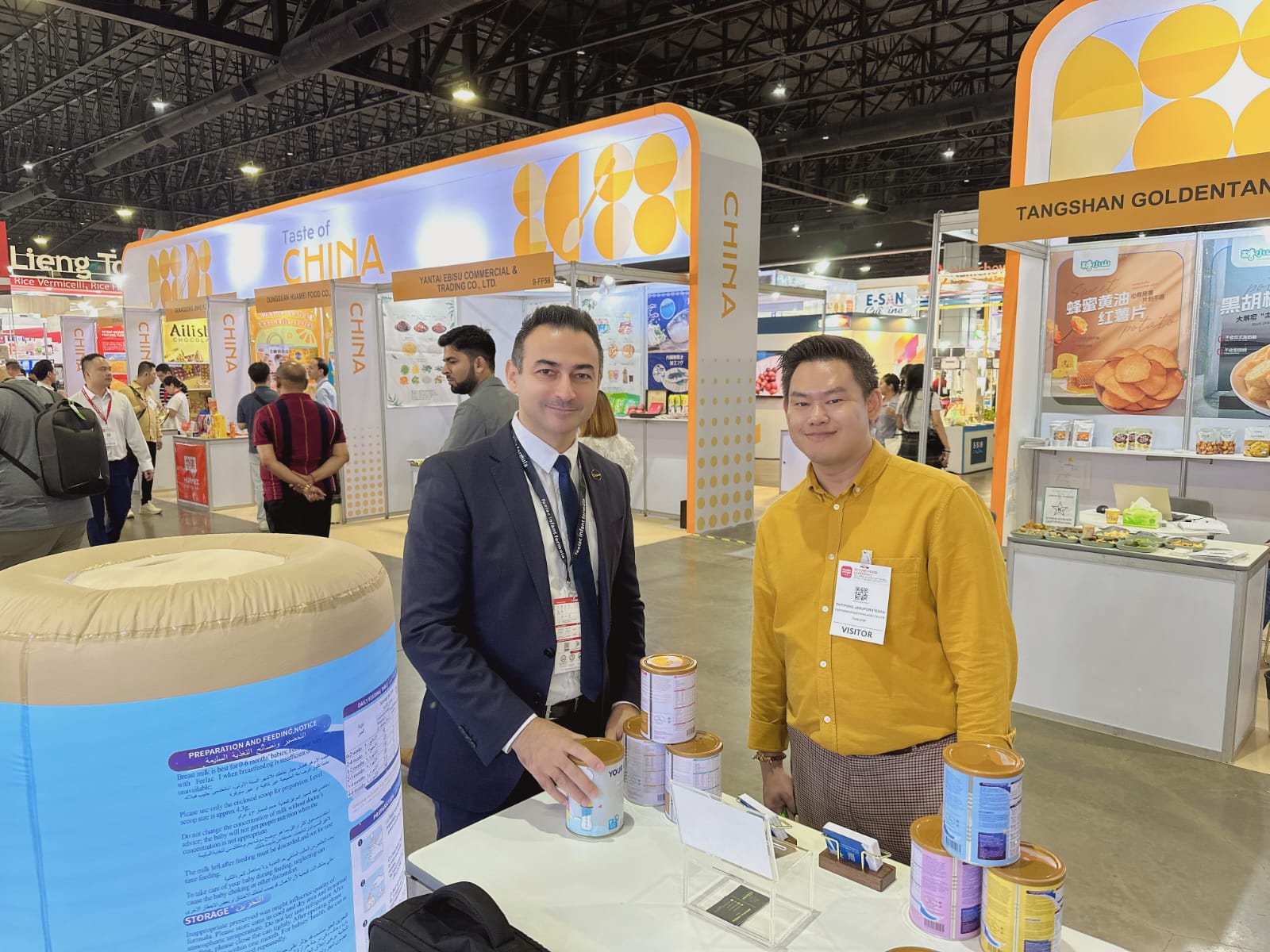 Feelac team at exhibition - photo 3